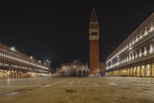 Reisen und ferne Länder